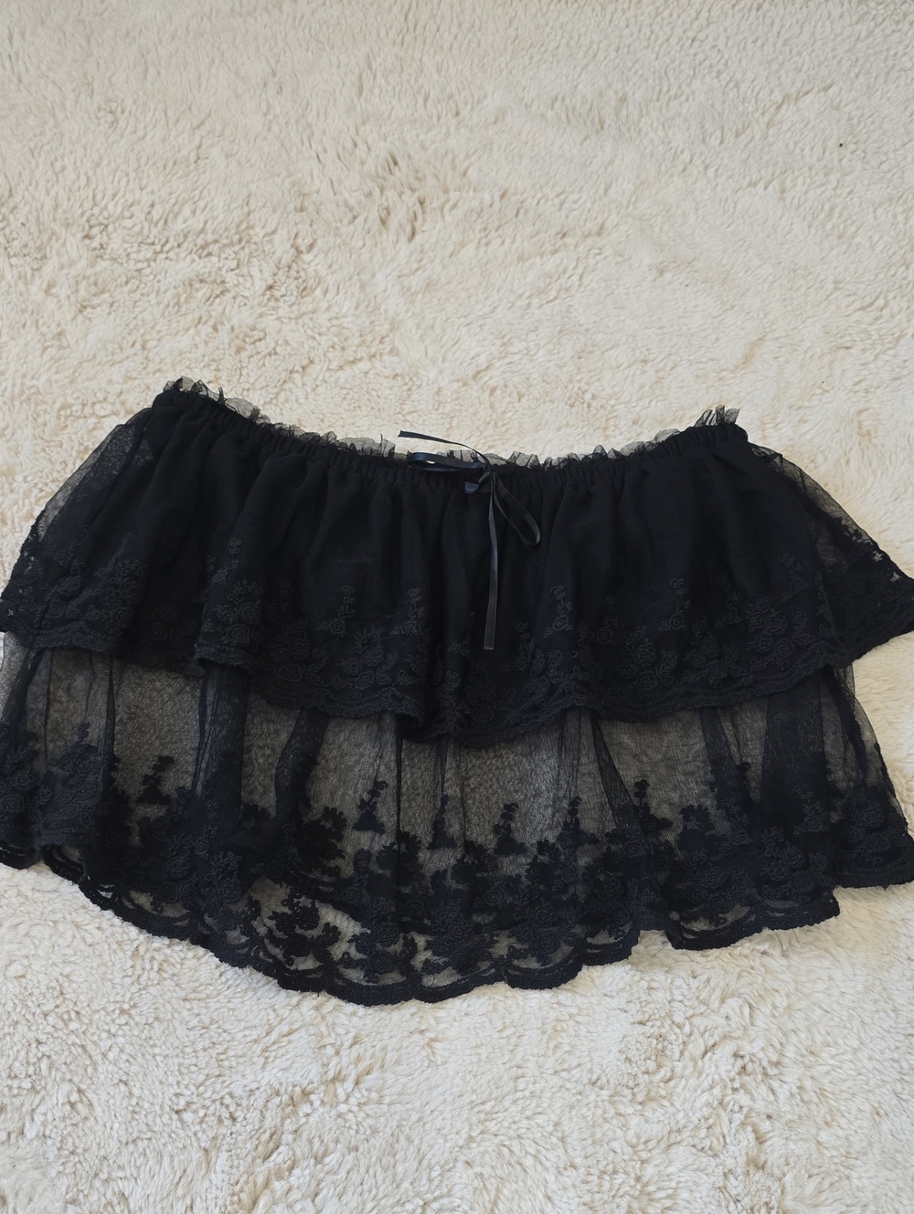 See By Chloé Black Lace Tiered cropped top